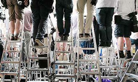 Ten steps to starting your own charity .